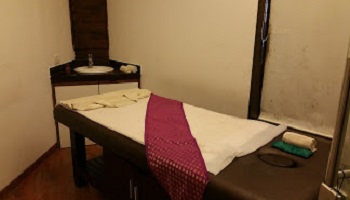 Mango Hotels Valley View